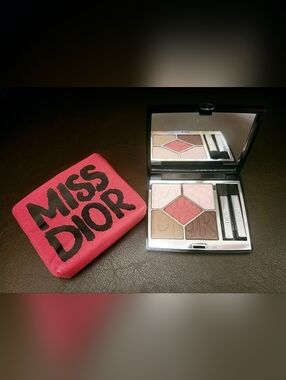 Dior - Diorshow 5 Couleurs Palette with Miss Dior Pouch - Shocking Pink